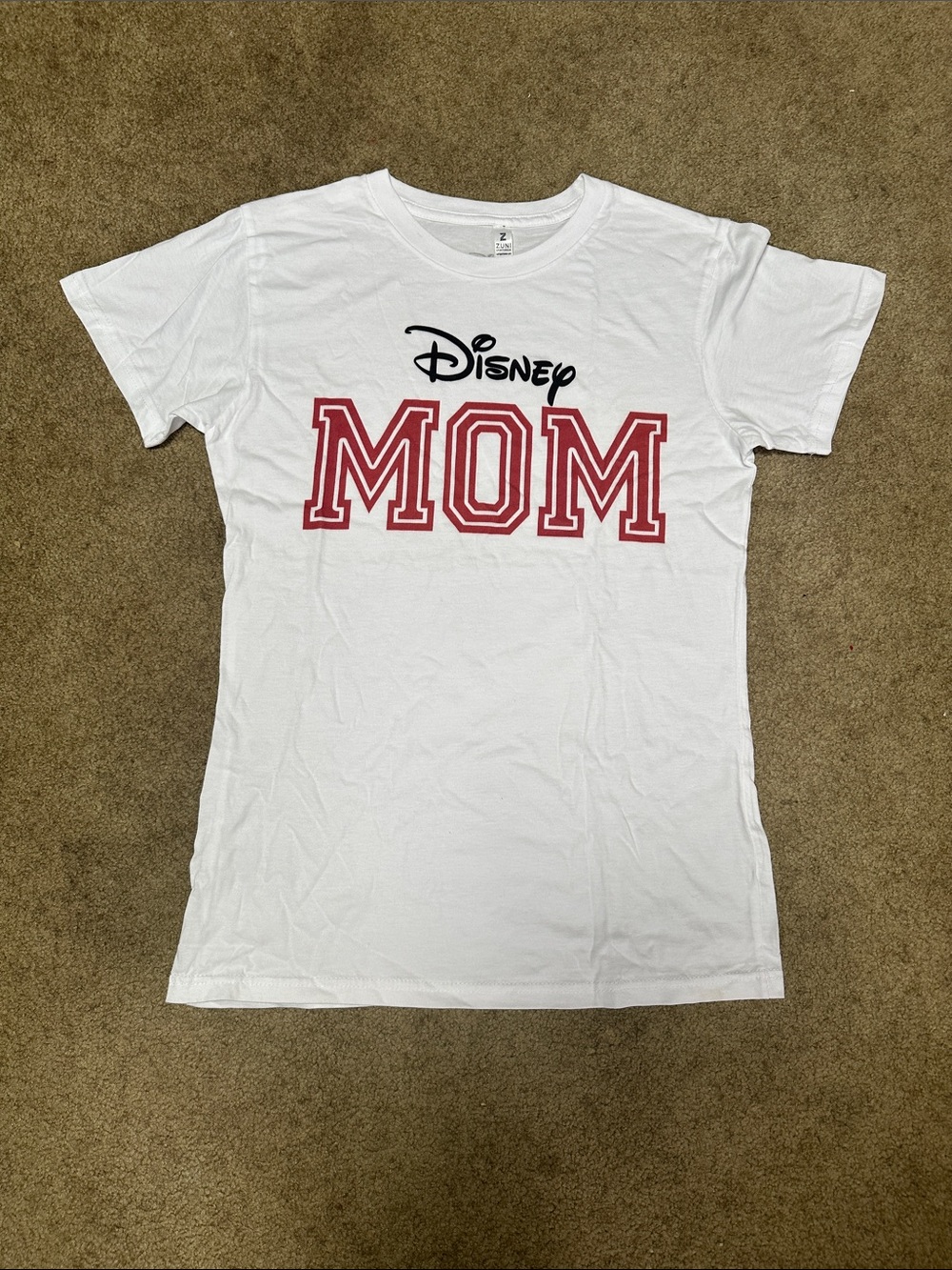Ladies Mom Disney Tee shirt size small